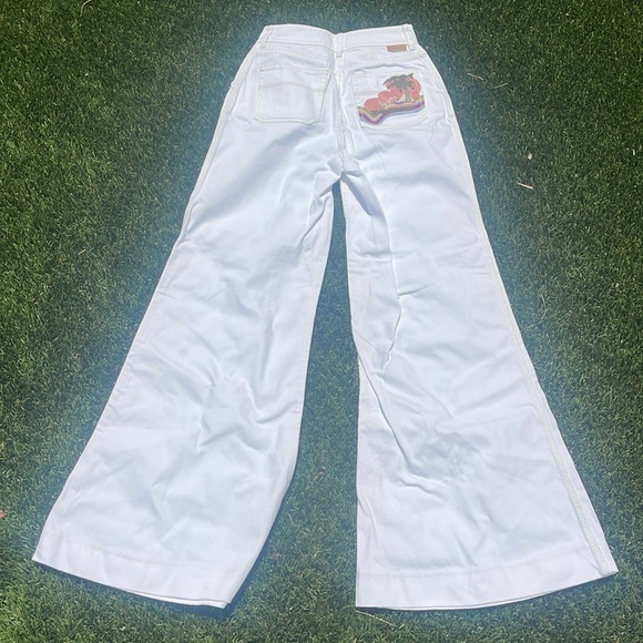 Zimmermann Women’s White High-Rise Postcard Jeans - Picture 4 of 7